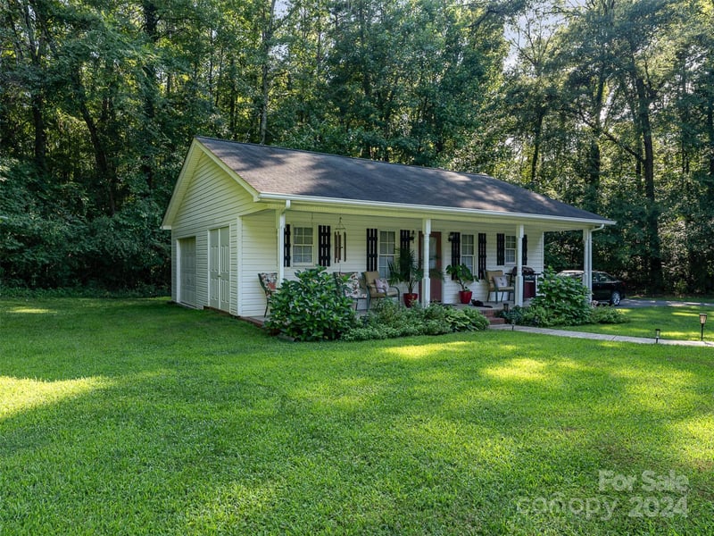 10227 Mount Holly Rd, Charlotte, NC 28214