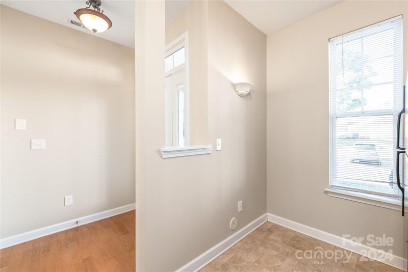 2826 Avalon Loop Rd, Charlotte, NC 28269
