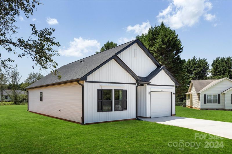 3905 Oakwood Rd, Charlotte, NC 28269