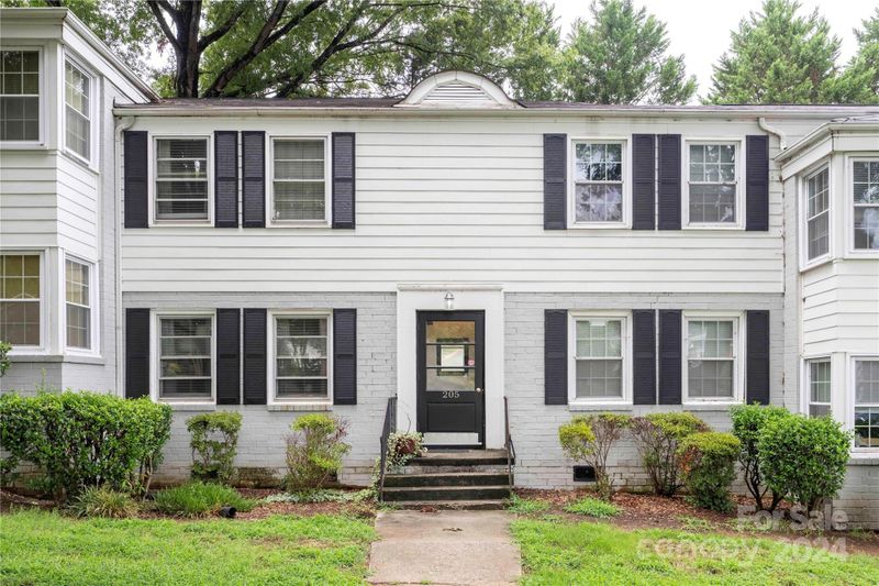 205 Wakefield Dr #A, Charlotte, NC 28209