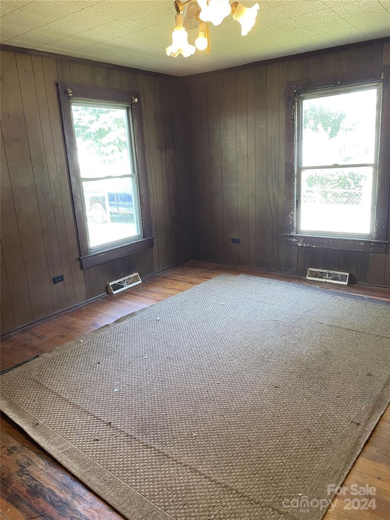 424 Leland St, Charlotte, NC 28214