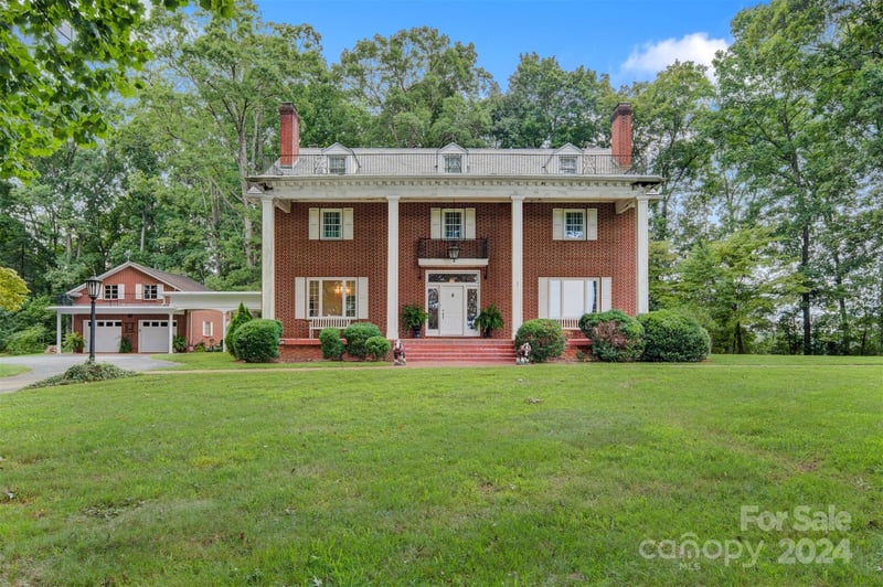 1014 2nd Ave NW, Conover, NC 28613