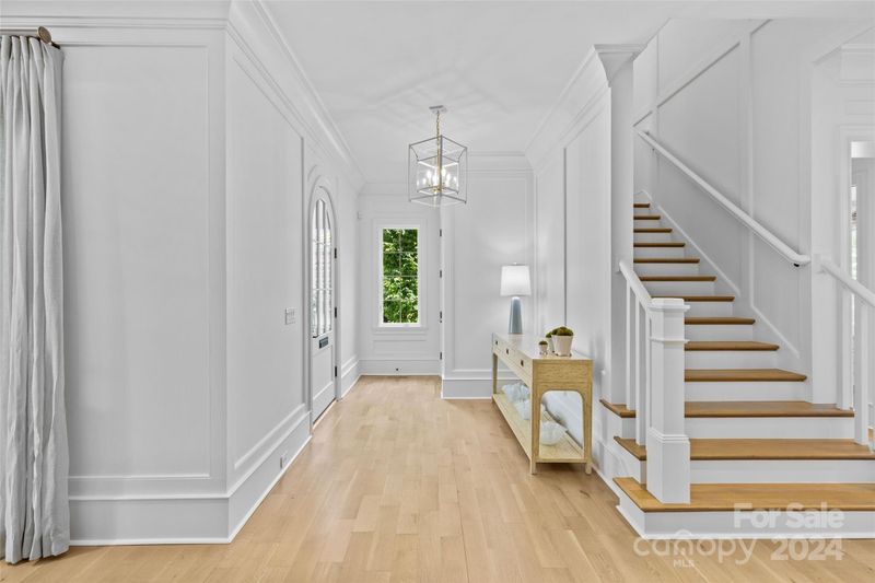 4108 Foxcroft Rd, Charlotte, NC 28211
