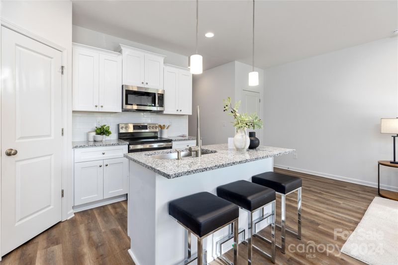 312 Morningside Rd, Charlotte, NC 28214