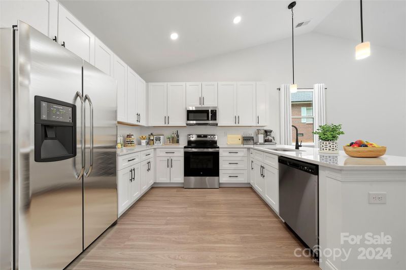 143 Robin Rd, Lincolnton, NC 28092