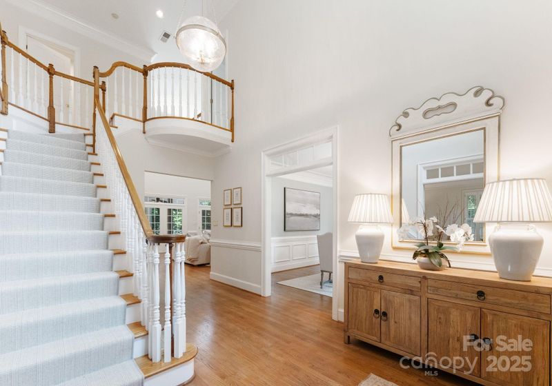 4301 Fairview Oaks Dr, Charlotte, NC 28211