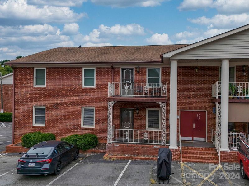 104 Briarcliff Dr, Kannapolis, NC 28081
