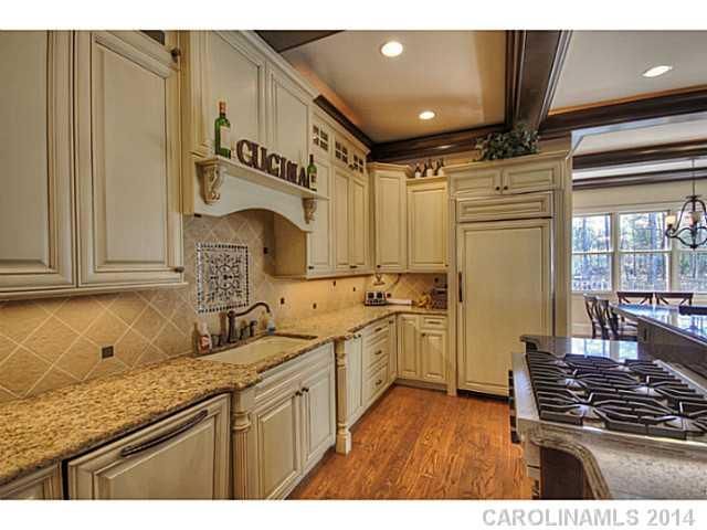 142 Cherry Tree Dr, Mooresville, NC 28117