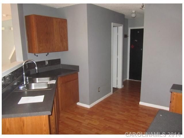7105 Sycamore Grove Ct, Charlotte, NC 28227
