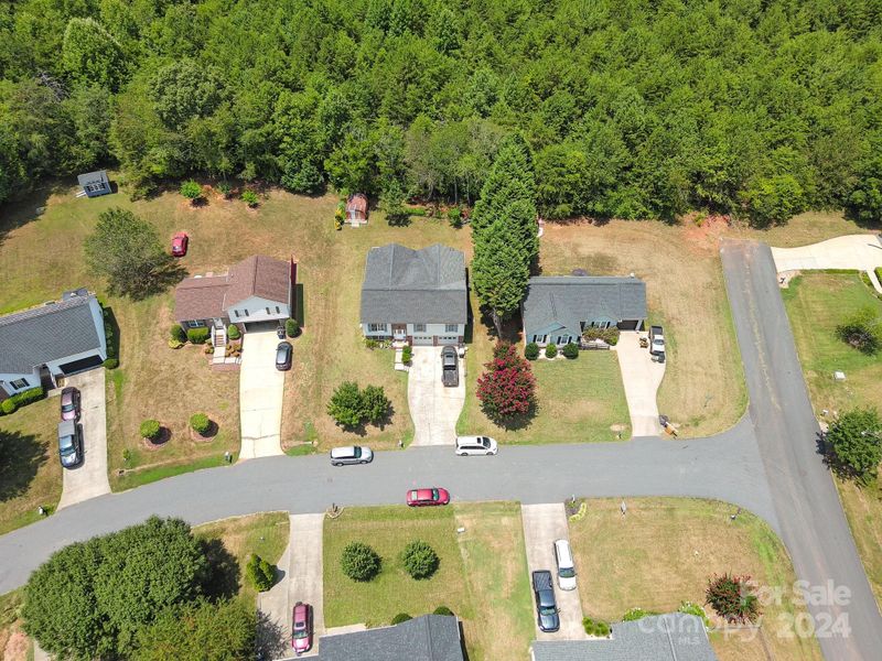 1204 Coventry Pl, Conover, NC 28613