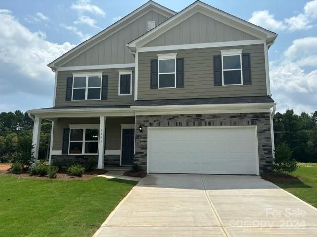 7575 Bridle Ct, Sherrills Ford, NC 28673