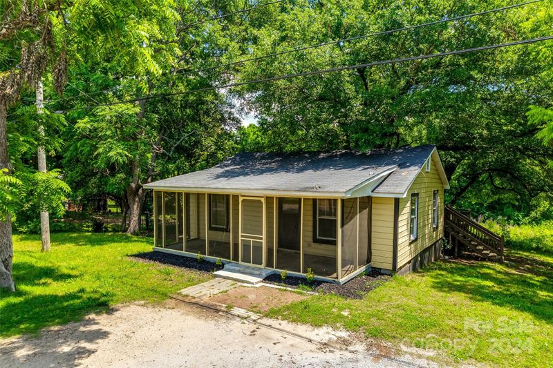 210 Carpenter St, Gastonia, NC 28054