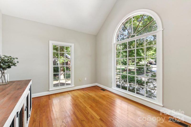 2649 Willowbrook Dr, Matthews, NC 28104