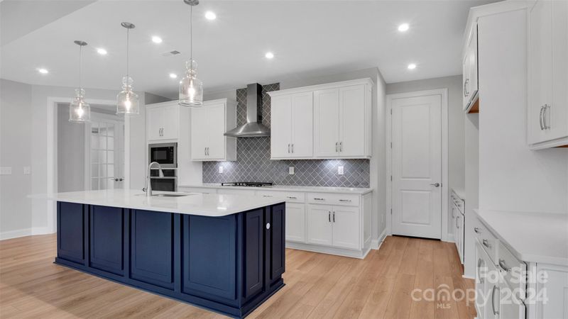 4352 Moxie Way, Charlotte, NC 28215