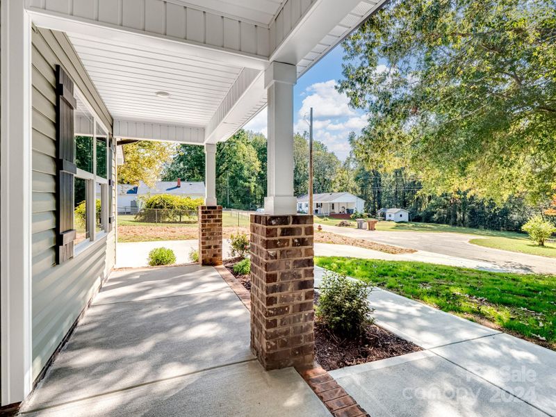 2403 Vale Ave, Kannapolis, NC 28081