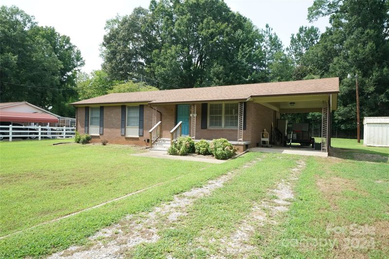 7 Catherine St, York, SC 29745