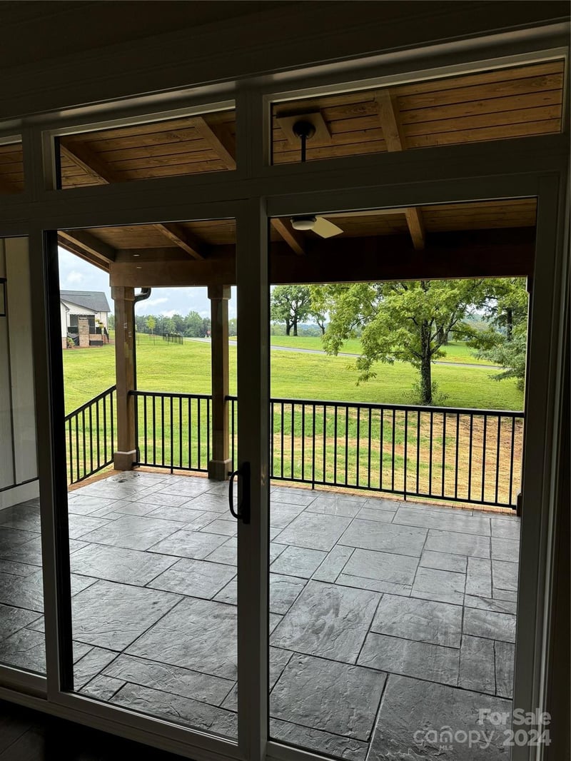 4305 Holly Cir NE, Conover, NC 28613