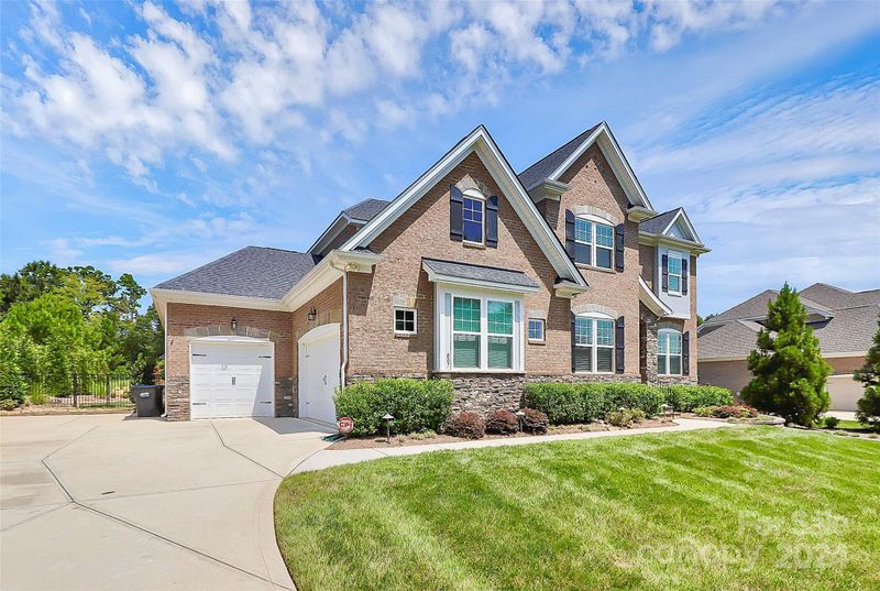 7007 Caliterra Dr, Wesley Chapel, NC 28104