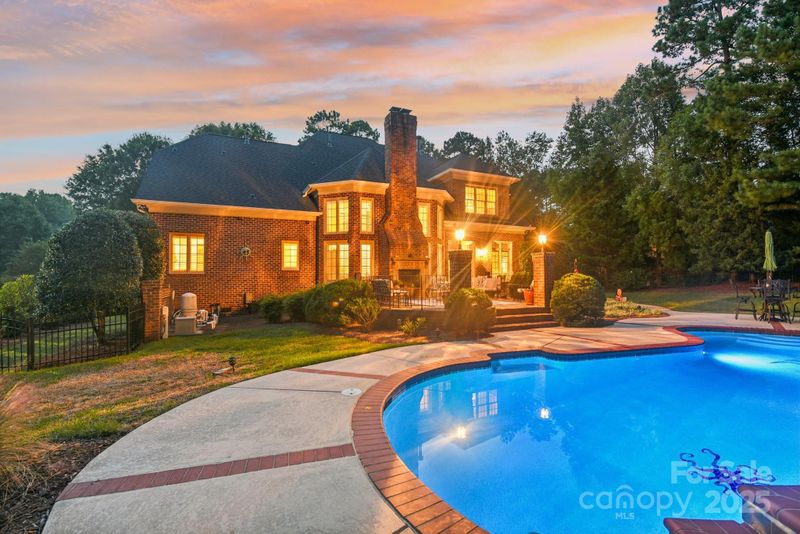 7025 Willow Trace Ln, Weddington, NC 28104