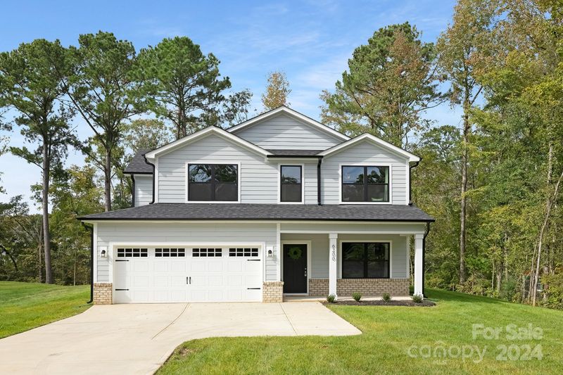 6200 Cambridge Dr, Harrisburg, NC 28075