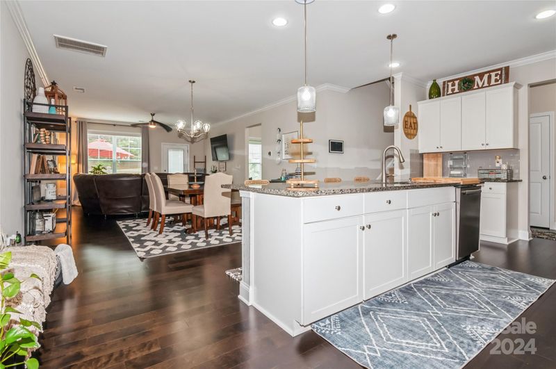 2433 Palmdale Walk Dr, Fort Mill, SC 29708