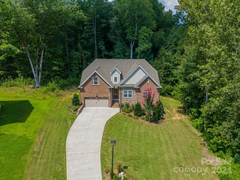 1104 Acacia St, Matthews, NC 28105
