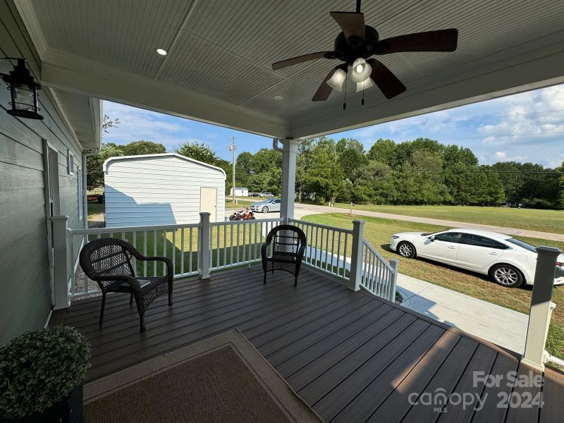 6220 Four Knights Ln, Clover, SC 29710