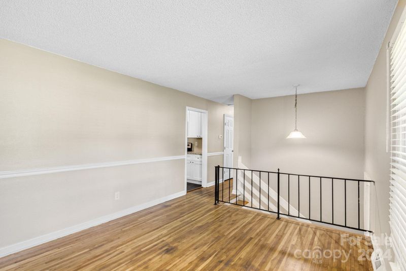 335 Sleepy Hollow Rd, Charlotte, NC 28217