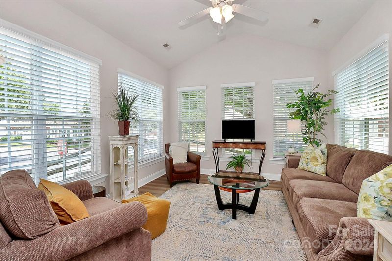2103 N Castle Ct, Matthews, NC 28105