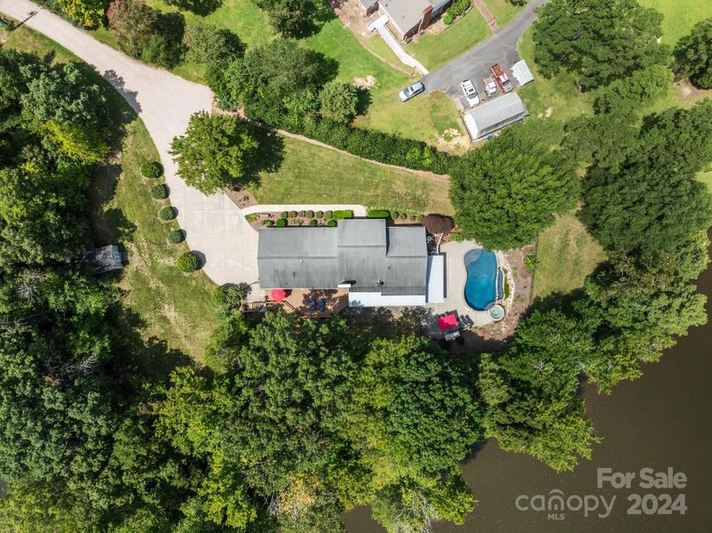 2414 Pine Cape Ct, Kannapolis, NC 28083