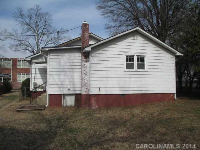 233 NW Saint Johns Ave, Concord, NC 28025