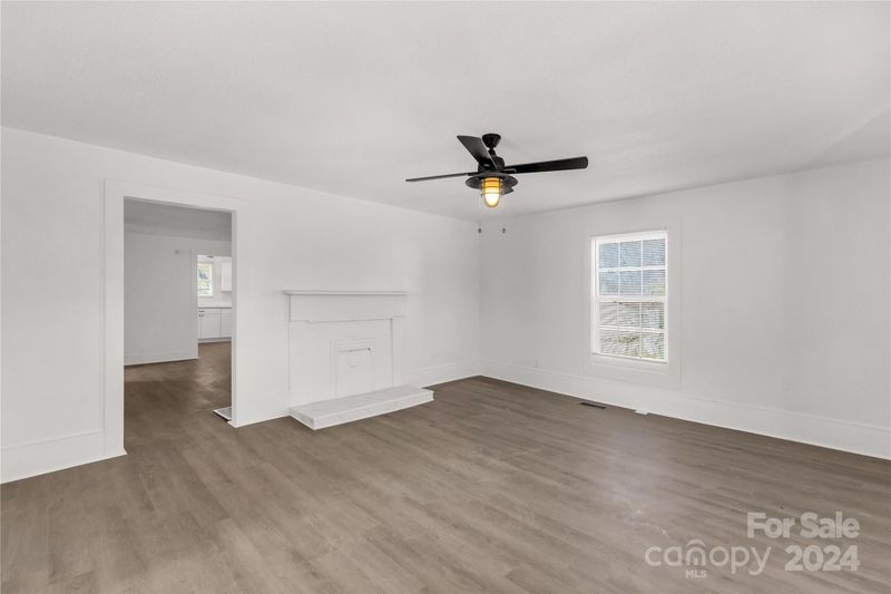 705 Old North Main St, Clover, SC 29710