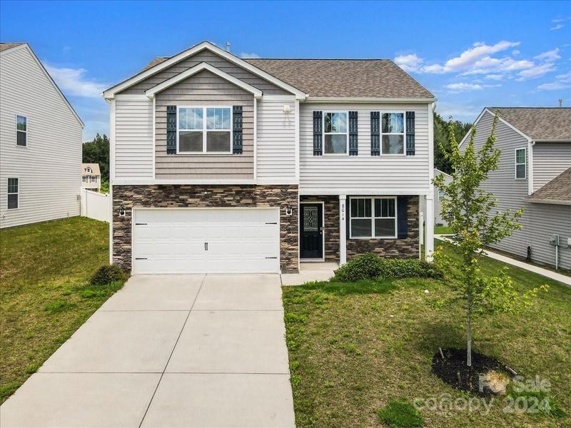 8014 Rowling Dr, Charlotte, NC 28215