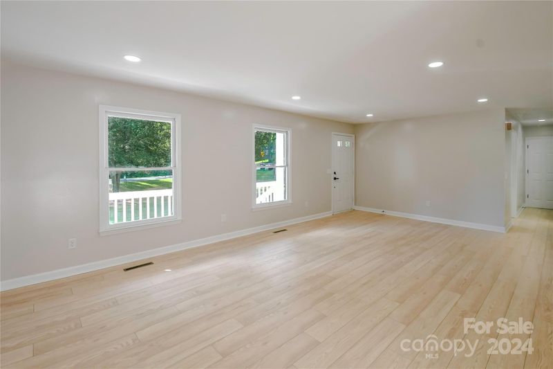 165 Glenwood Dr SW, Concord, NC 28025