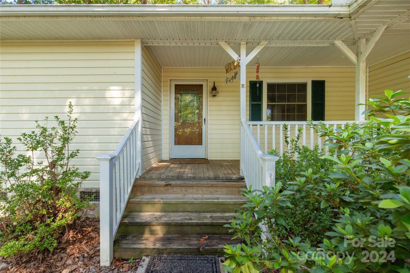3270 Henry Knob Rd, Clover, SC 29710