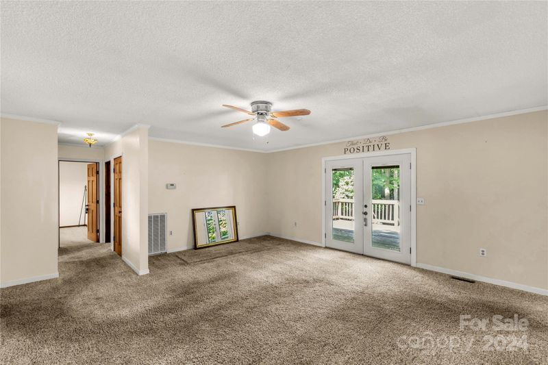 3270 Henry Knob Rd, Clover, SC 29710