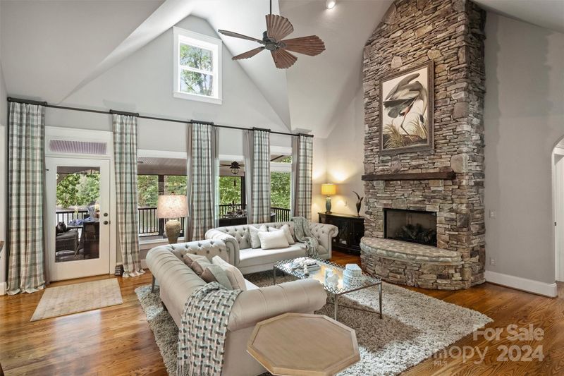 2710 Trent Pines Ct, Sherrills Ford, NC 28673