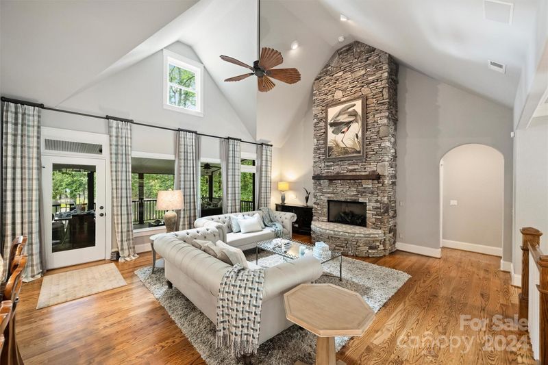 2710 Trent Pines Ct, Sherrills Ford, NC 28673