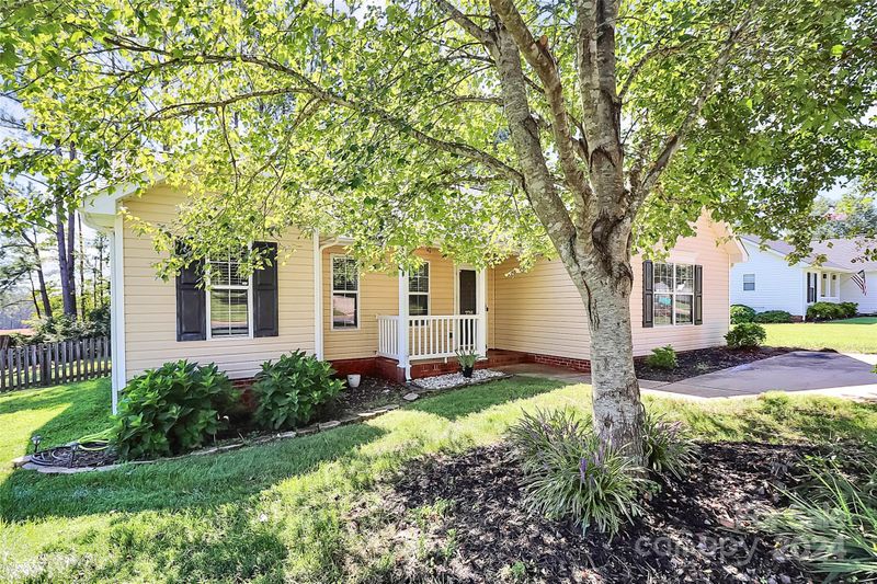 776 Chipmeadow Ln, York, SC 29745