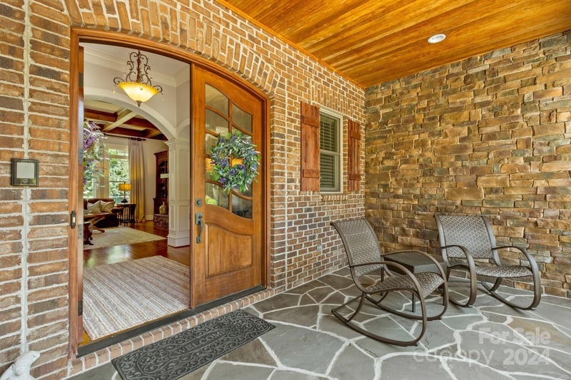 7789 Turnberry Ln, Stanley, NC 28164