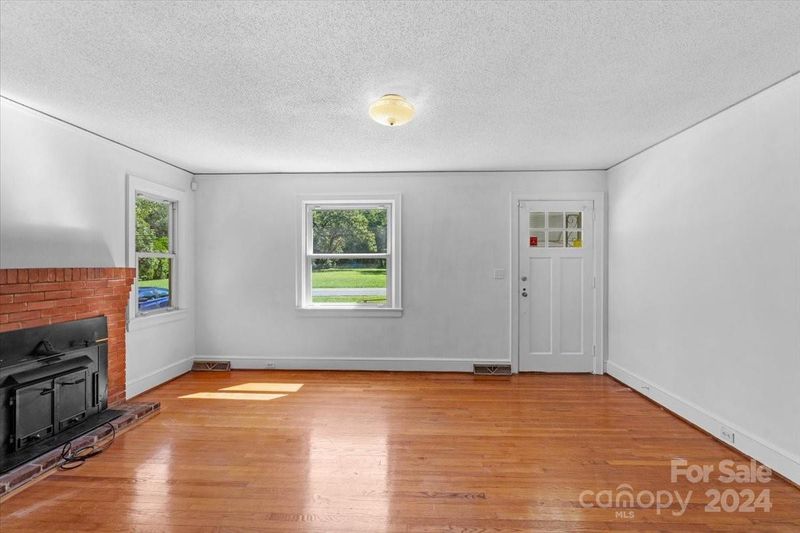 7705 Beatties Ford Rd, Charlotte, NC 28216