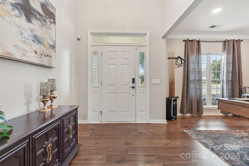 10012 Southampton Commons Dr, Charlotte, NC 28277