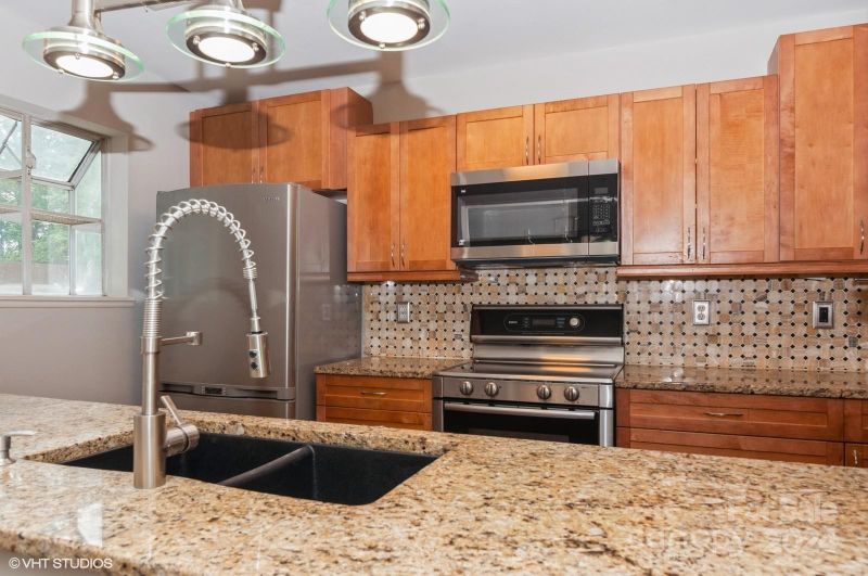 13837 Darington Ct, Pineville, NC 28134