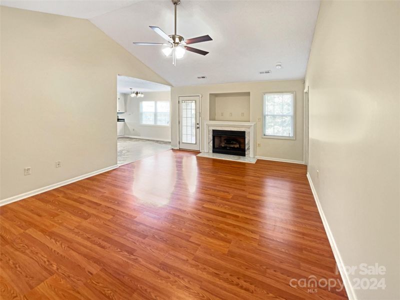 2459 Hawk Ridge Dr, Gastonia, NC 28056