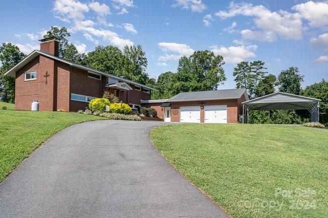 1632 W Nc 10 Hw, Newton, NC 28658