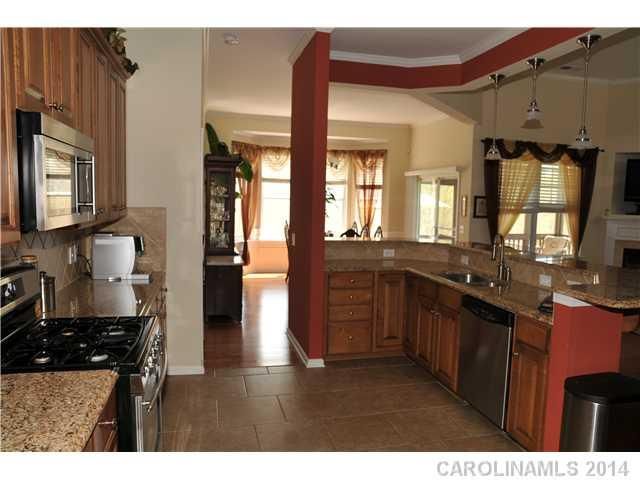 9704 Dominion Crest Dr, Charlotte, NC 28269