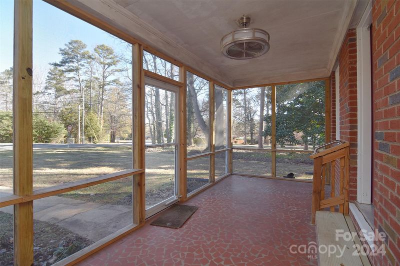6800 Terry Ln, Charlotte, NC 28215