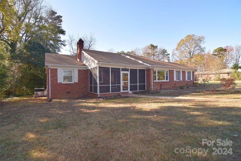 6800 Terry Ln, Charlotte, NC 28215