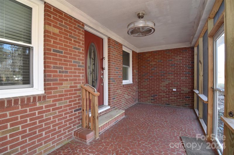 6800 Terry Ln, Charlotte, NC 28215