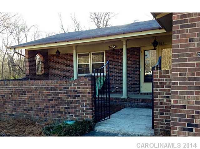 12101 Oakhaven Dr, Charlotte, NC 28273